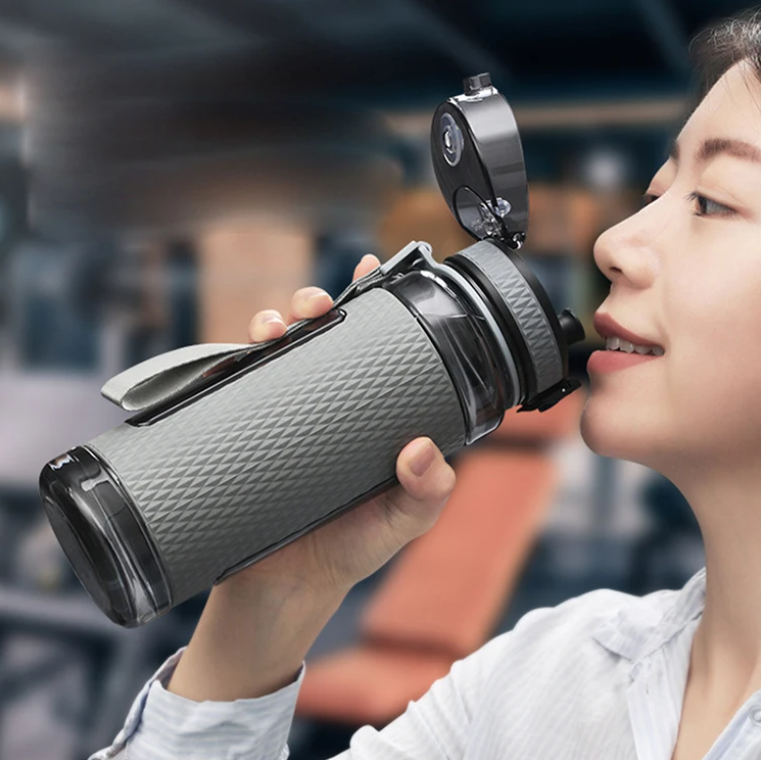 Botella deportiva Uzspace 1100ml – Hidratación libre de BPA